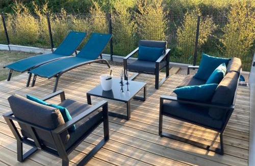 Bretignolles-sur-Mer Villa | Oceanfront Escape at Atlantic Lodge - 4 Star Retreat