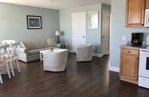 Old Orchard Beach Condo | Discover Atlantic Ocean Suites: Family-Friendly Retreat