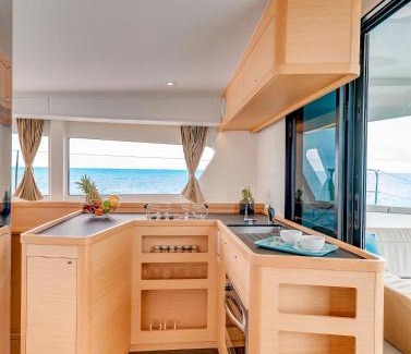 Se Resort | Atlantic Pearl Luxury Catamaran