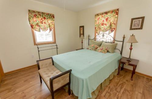 Sea Retreat House | Discover Atlantic Vu: Family and Pet Friendly Retreat