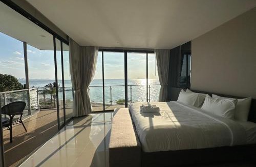 Chonburi Hotel | Atlantis Manor: Oceanfront Retreat with Private Beach Access