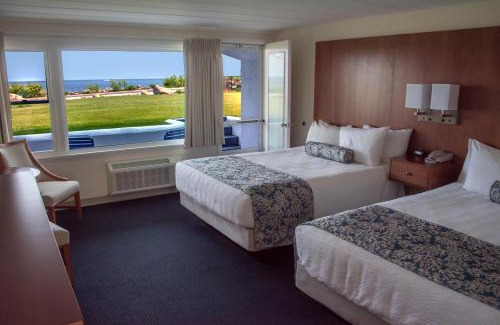 Gloucester Hotel | Beachfront Bliss at Atlantis Oceanfront Inn Gloucester