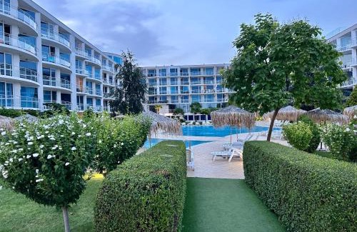 Sarafovo Apartment | Atlantis Resort: Relax by 4 Pools & Enjoy Spa Services
