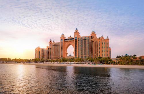 Palm Jumeirah Resort | Experience Atlantis, The Palm: 5-Star Beachfront Oasis