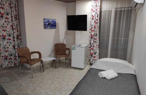 Artikli Hotel | Discover ATLAS BUTİK OTEL: Relax by the Pool & Dine Well