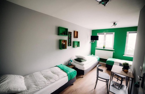 Zyrardow House | Family-Friendly Atmosfera: A Budget Getaway Awaits