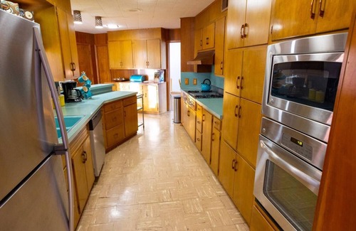 Coleman House | Experience Atomic Ranch House at Stardust Retreat - Top Rated!