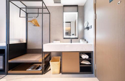 Luogang Hotel | Discover Atour Hotel Guangzhou Huangpu: Family-Friendly Comfort