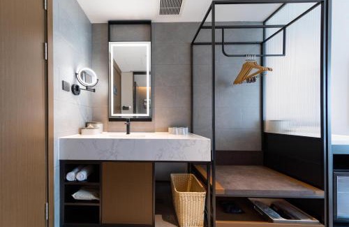 Luogang Hotel | Discover Atour Hotel Guangzhou Huangpu: Family-Friendly Comfort