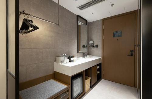 East Huanshi Road Hotel | Atour Hotel Guangzhou Yuexiu Taojin Subway Station