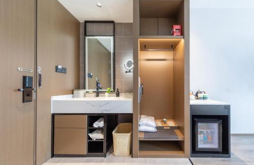 Li Cheng Hotel | Atour Hotel Jinan Tangye Century Avenue
