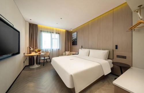 Shanghai Hotel | Discover Atour Hotel Shanghai: Family-Friendly & Accessible Stay