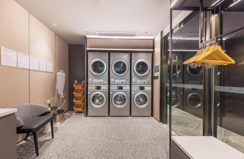 Huaqiang North Hotel | Experience Atour Hotel Shenzhen Huaqiangbei - 10/10 Rated