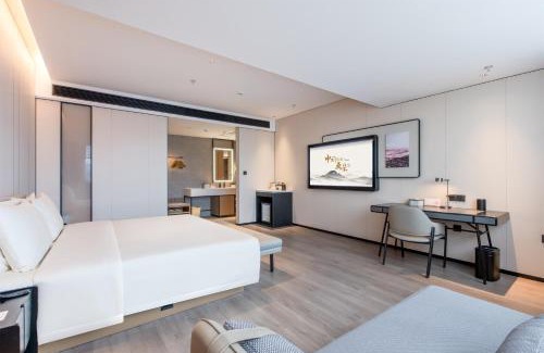 Kengzi Hotel | Atour Hotel Shenzhen Pingshan Kengzi Metro Station