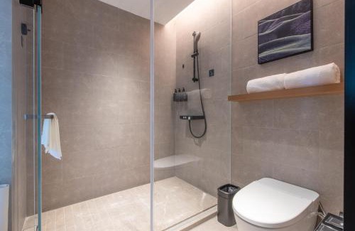 Kengzi Hotel | Atour Hotel Shenzhen Pingshan Kengzi Metro Station