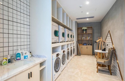Qiao Kou Hotel | Discover Atour Hotel Wuhan International Plaza Near HUST