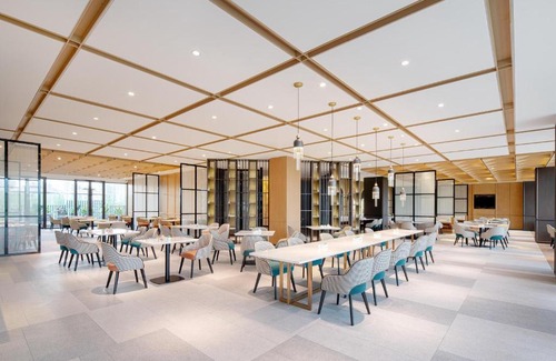 Baota District Hotel | Elegant Stay at Atour Hotel Yan'an Luyi Park, Child Friendly