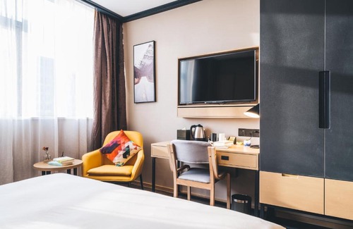 Yuhang District Hotel | Convenient Stay at Atour Light, Hangzhou Future Scientific City