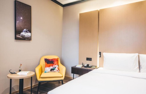 Yuhang District Hotel | Convenient Stay at Atour Light, Hangzhou Future Scientific City