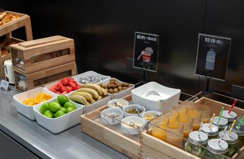 Haizhu Hotel | Atour Light Hotel Pazhou Exhibition Center Kecun Subway Station