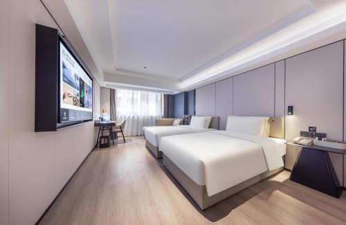 Luohu Hotel | Family-Friendly Atour X Hotel Shenzhen Luohu Baoneng Center