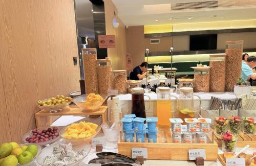 Tianhe Hotel | Discover Atour X Hotel in Guangzhou's Tianhe Park Area