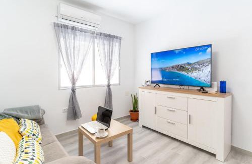 Almeria Apartment | ATP La Rambla Pintor a 5 minutos Plaza de Toros y Centro de Almería - Wifi Gratis!