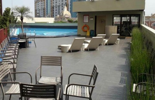 Tangerang Apartment | Discover Atria Residences 12: Rated 9/10 with Pool Access