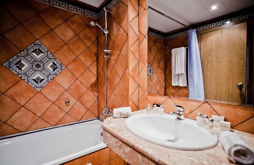 Elenite Resort | All-Inclusive Atrium Beach Hotel with Pool & Family Amenities