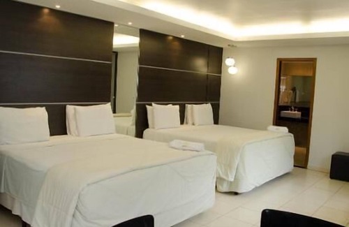 Parauapebas Hotel | Inviting Atrium Confort Hotel Parauapebas with Pool & Spa