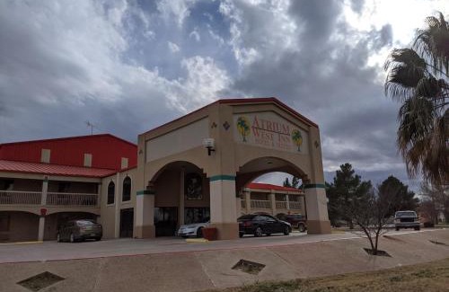 Fort Stockton Hotel | Inviting Atrium Inn: Pet-Friendly with Oceanfront Views