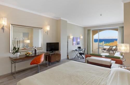 Petaloudes Hotel | Experience Atrium Platinum Resort & Spa: 5-Star Oceanfront Bliss