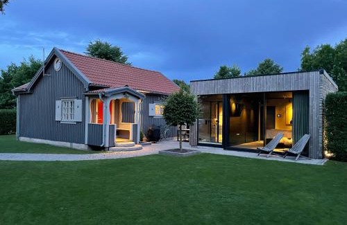 Kalmar House | Attefallshus svit Dunö