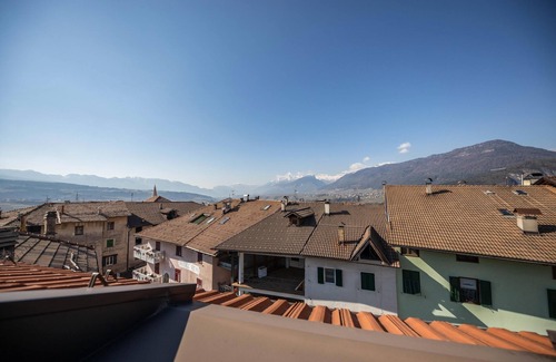 Revo Apartment | Mountain View Attic Apartment Groppello with Wi-Fi & Spa