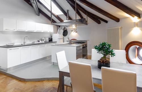 Mestre Apartment | Perfect Attic Floor Venice Apartment with Spa and Breakfast