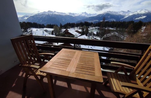 Montana Apartment | Idyllic Attic Gem with Breathtaking Lake Moubra Views