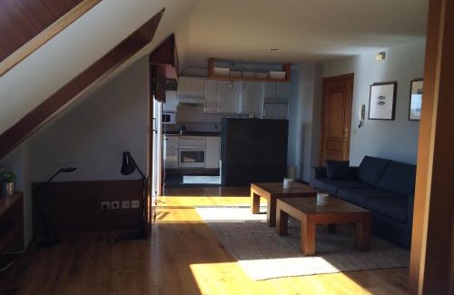 Souto Apartment | Sea View Attic Loft: Pet & Child Friendly Retreat
