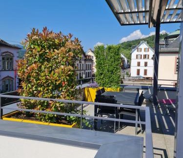 Munster Apartment | Cozy Attic for 4 with Pet-Friendly Amenities & High Ratings