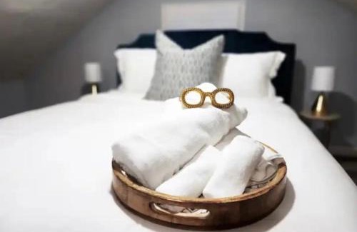 Ohio City Apartment | Attic Retreat 5 minutes from West Side Market