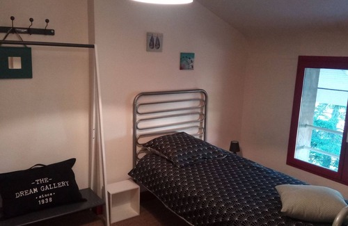Berig-Vintrange House | Cozy Attic Room at Les 2 Granges with Spa & Breakfast