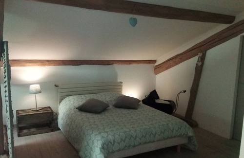 Berig-Vintrange Bed & Breakfast | Cozy Attic Room at Les 2 Granges with Spa & Breakfast