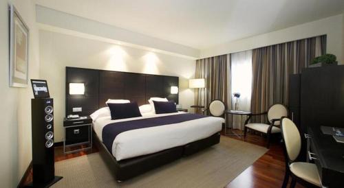 Elvina Hotel | Discover Attica21 Coruña: Pet-Friendly 4-Star Escape