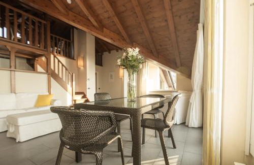 Reno House | Elegant Attico Borromea: Pet Friendly with Pool Access