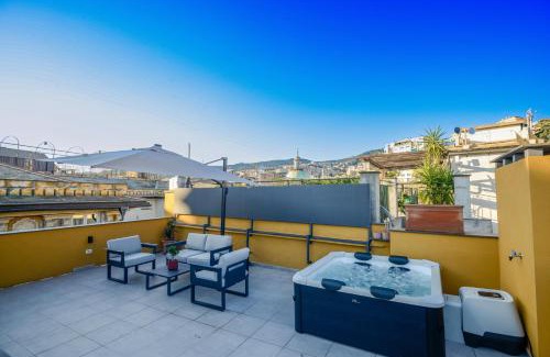 Genoa Historical Centre Apartment | Elegant Attico di Lusso with Terrace & Hot Tub in City Center