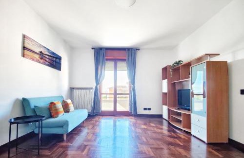 Crema Apartment | Pet-Friendly Attico with Private Parking for Your Family