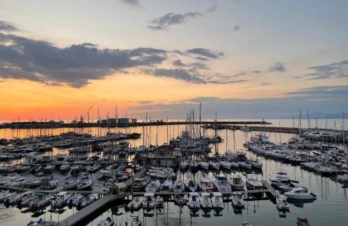 Vibo Marina Apartment | Oceanfront Attico with Terrace in Vibo Marina – Rated 9/10