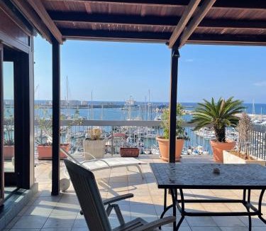Vibo Marina Apartment | Oceanfront Attico with Terrace in Vibo Marina – Rated 9/10