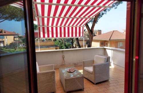 Suburbio IX Aurelio Apartment | Exceptional Attico con terrazzo with Child-Friendly Amenities