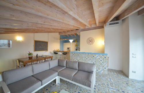 Polpenazze del Garda Apartment | Oceanfront Getaway at Appartamento da Maria - Rated 9/10