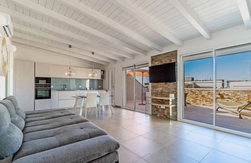 Castromediano Apartment | Tranquil Attico di Leo: Relax with Spa & Hot Tub Access